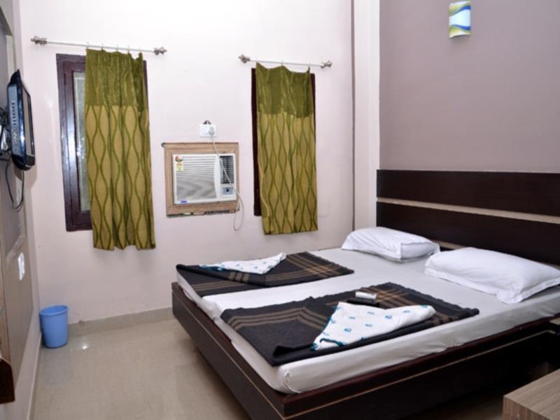 Hotel Shubh Laxmi Udaipur Exterior photo